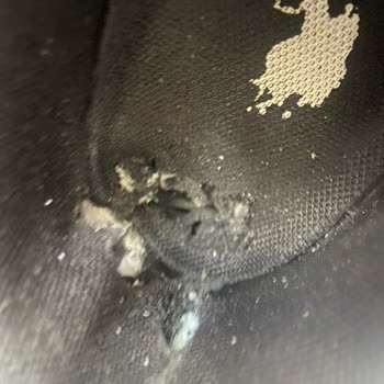 FLO Ayakkabı 2 Ayda İçi Parçalanan Ayakkabı Ve Servis Mağduriyeti