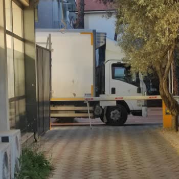 A101 Otopark Girişinin Meşgul Tutulması