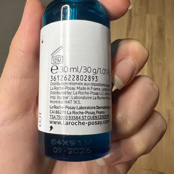 Dermoeczanem'den Aldığım La Roche Posay Hyalu B5 Serum Yüzümü Mahvetti