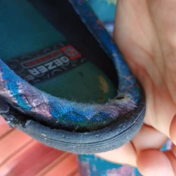 Gezer Markası Terliklerin Parçalanması