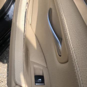 BMW - Kapı Kolları İç Döşeme Yıpranma -erime Problemi