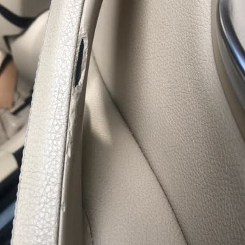 BMW - Kapı Kolları İç Döşeme Yıpranma -erime Problemi