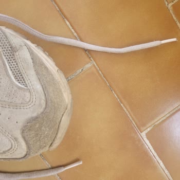 Skechers D Lite Ayakkabı Patladı Ve Sorun Giderilmiyor.