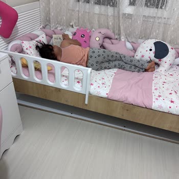 Babyci Bebe Kırık Dökük Bir Çocuk Odası!