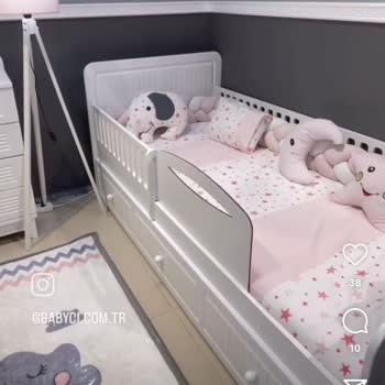 Babyci Bebe Kırık Dökük Bir Çocuk Odası!