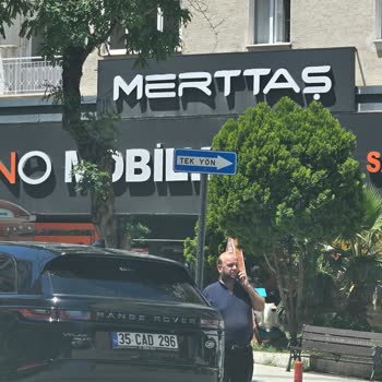 Merttaş Mobilya Paran İle Rezil Olmak Böyle Bir Şey