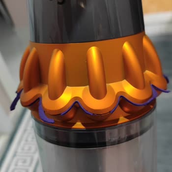 Dyson V15 Marka Ürününün Arkasında Durmadı Tam Bir Fiyasko.