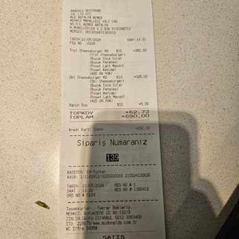 McDonald's Markasi Ürün 700 TL'ye Çocuk Menusu Yedik
