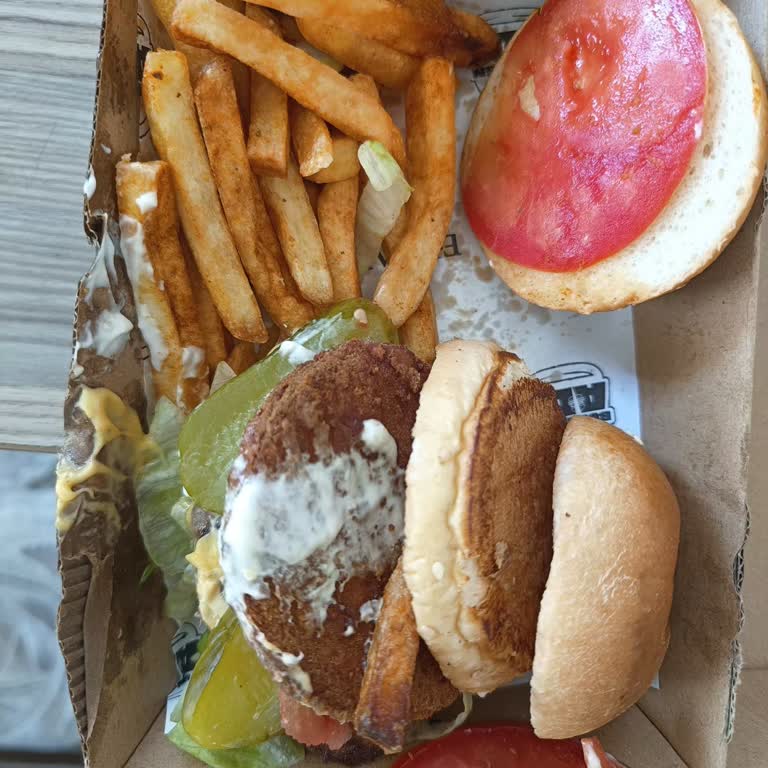 Ercan Burger Trendyol Kuryenin Taşıma Şekli. Tam Facia