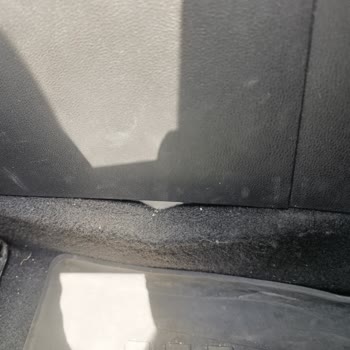 Renault Megane 4 Taban Halısı Sorunu