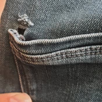 Mavi Kot Cep Yırtılması