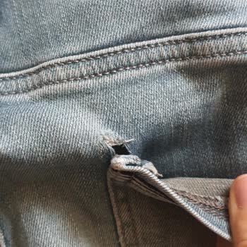 Mavi Kot Cep Yırtılması