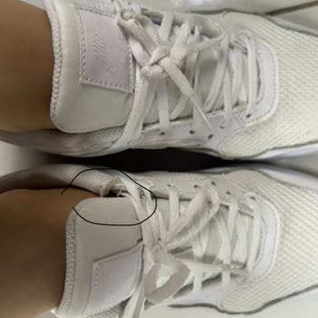 Nike FLO Defolu Ürün Gönderimi