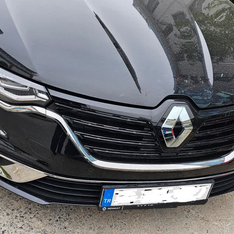 Delayed Parts After Renault Talisman Accident