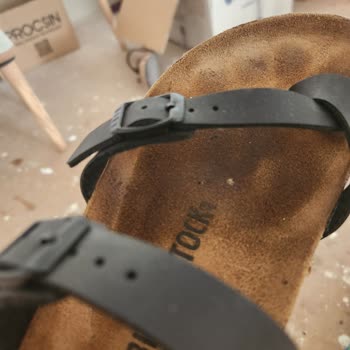 Gurur Tekstil Birkenstock Terlikte Sorun Çıktı!