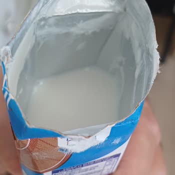 Yörükoğlu Sade Süt Bozuk Çıktı...
