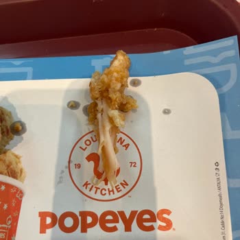 Popeyes Piazza Şubesinde Bayat Tavuk Ve Nugget Hayal Kırıklığı