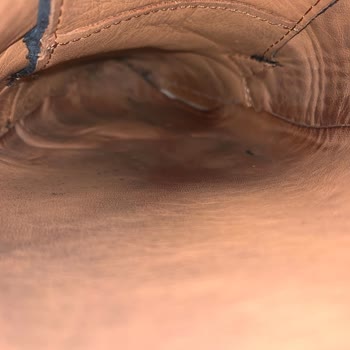 Ayakkabı Dünyası İlgisizliği Markasının Arkasında Asla Durmaması