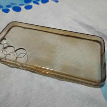 Spigen Samsung S23 Kılıf Sararma Sorunu