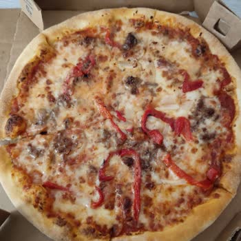 Domino's Pizza Sözde Kavurmalı Pizza