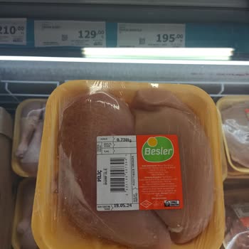 A101 Son Kullanma Tarihi Geçmiş Olan Piliç Bonfile Satışa Sundu