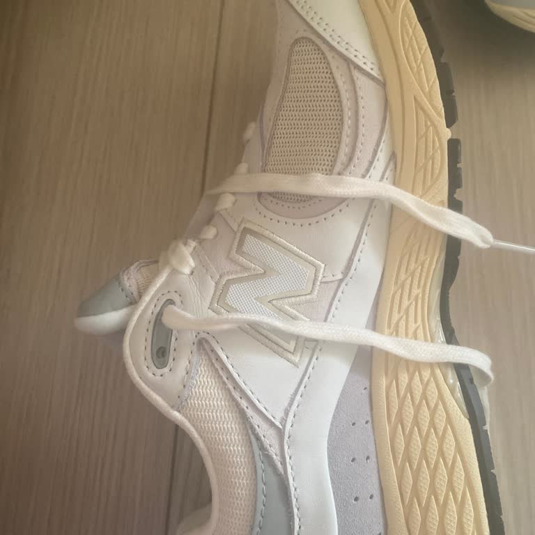SuperStep New Balance Domuz Derisi İçeriyor Mu?