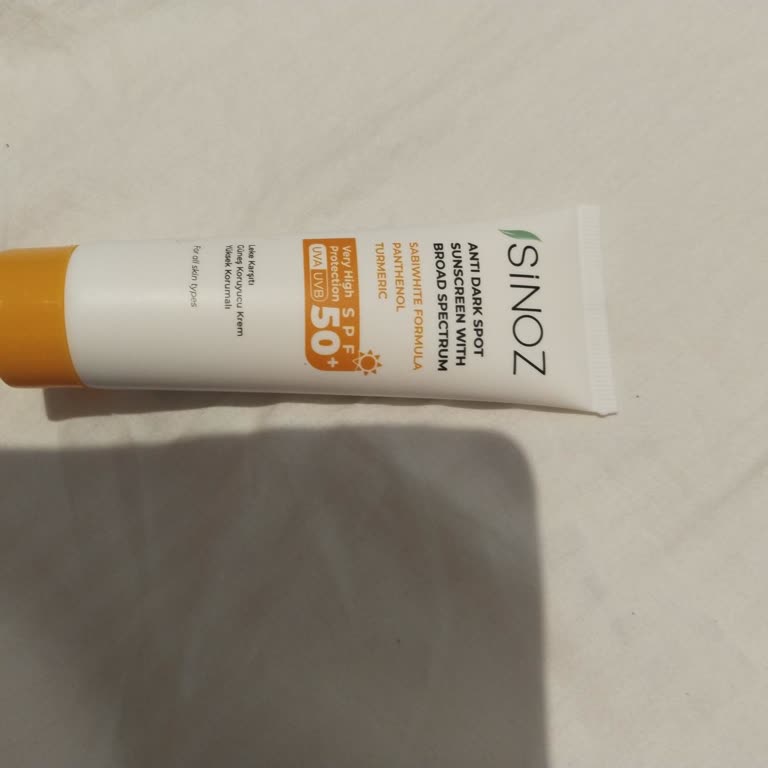 Sinoz Sunscreen Caused Breakouts and Redness