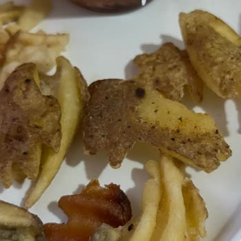 Popeyes Bozuk Küflü Patates Kızartması Ve Kötü Yağlı Ürünler Yolluyor