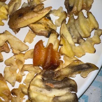 Popeyes Bozuk Küflü Patates Kızartması Ve Kötü Yağlı Ürünler Yolluyor