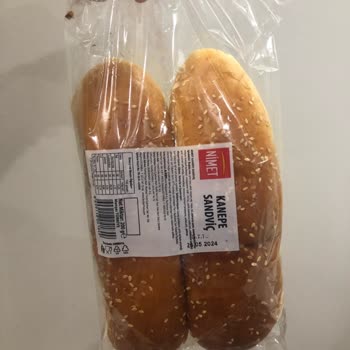 Nimet Gıda Marketten Alınan Sandviç Ekmeğinde Küflenme Sorunu