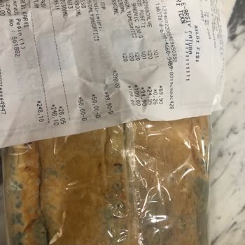 Nimet Gıda Marketten Alınan Sandviç Ekmeğinde Küflenme Sorunu