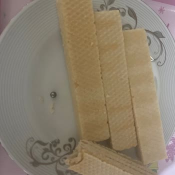 Aktürk Helva Gofretten Beklenmedik Cisim Çıktı!