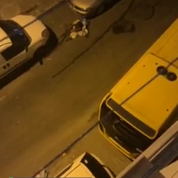 İBB - İstanbul Büyükşehir Belediyesi Kaldırıma Araç Çekme