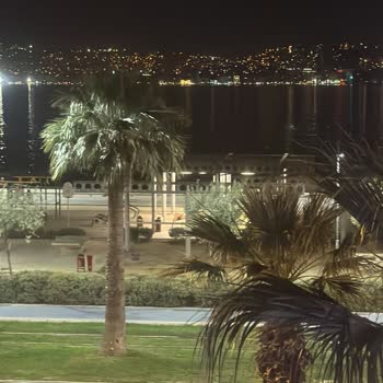 Karşıyaka Belediyesi Demirleri Kesin Lütfen!