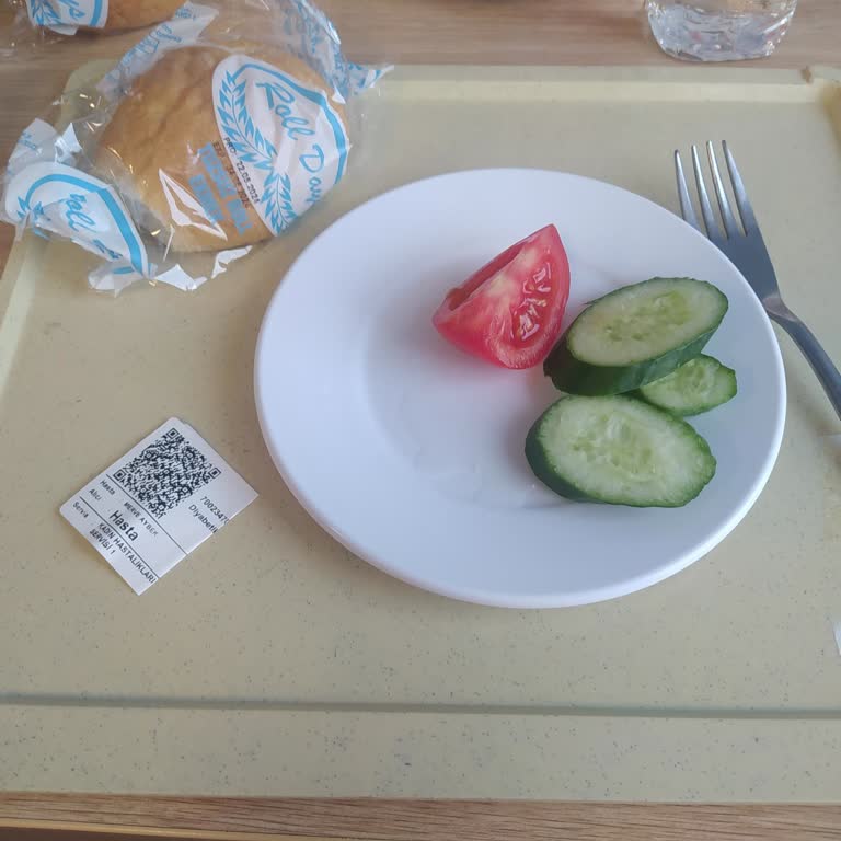 Kocaeli Şehir Hastanesi Yemekhanenin Yemeklerinden Şikayet