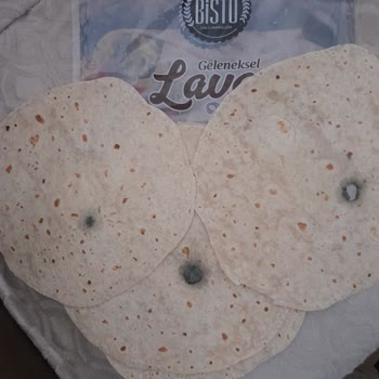 Şok Marketler Şok Bisto Küflü Lavaş Şikayeti.