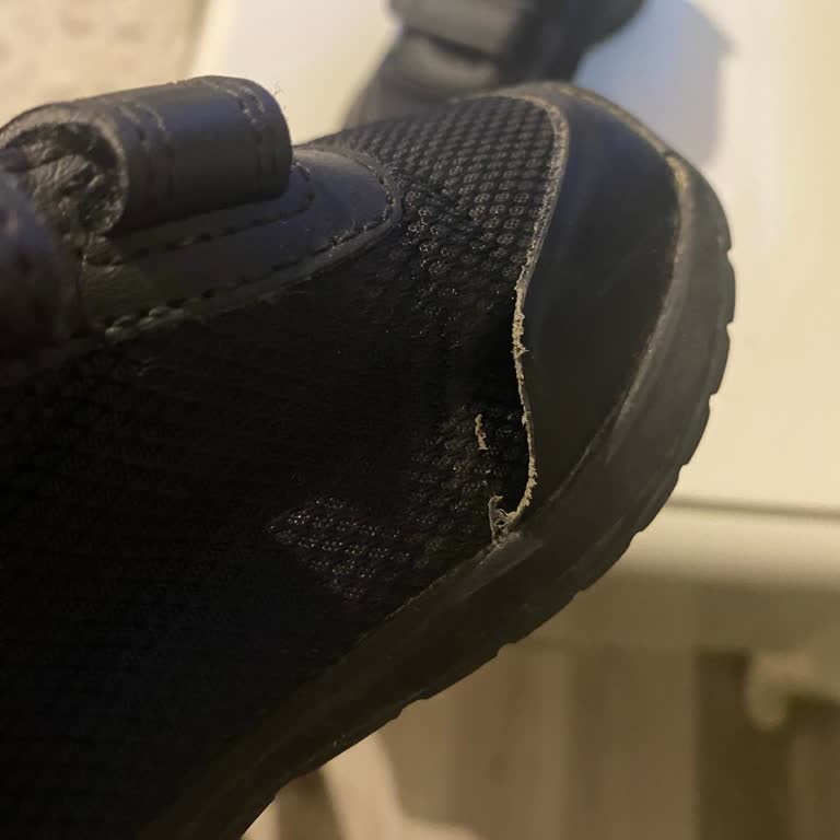 Adidastr.com Çürük İlgilenmiyor