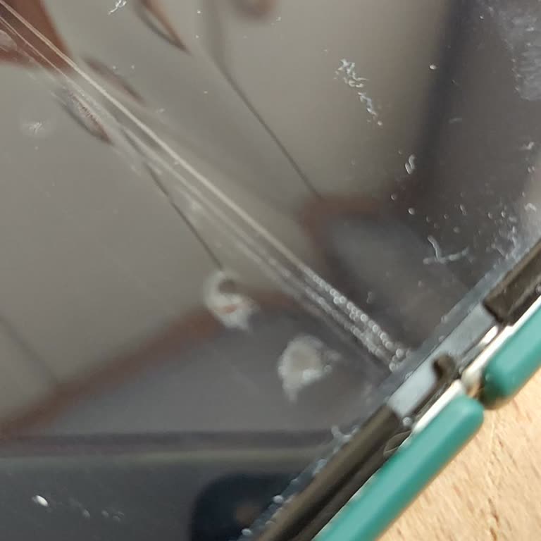 Samsung Z Flip 3 Ekran Koruyucu Sorunu