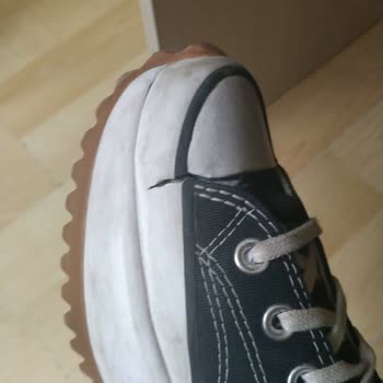 Converse Platform Ayakkabının 1 Yıl Olmadan Yırtılması