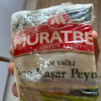 Muratbey Taze Kaşar Peyniri Tadı Ekşi Ve İçi Baloncuk Dolu