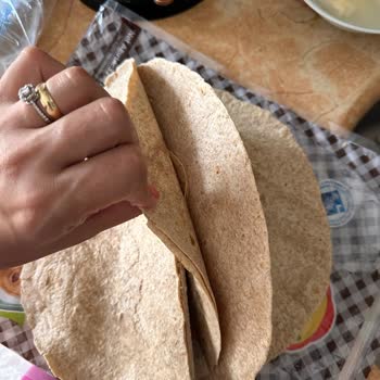 UNO Tam Buğday Lavaş Birbirine Yapışmış