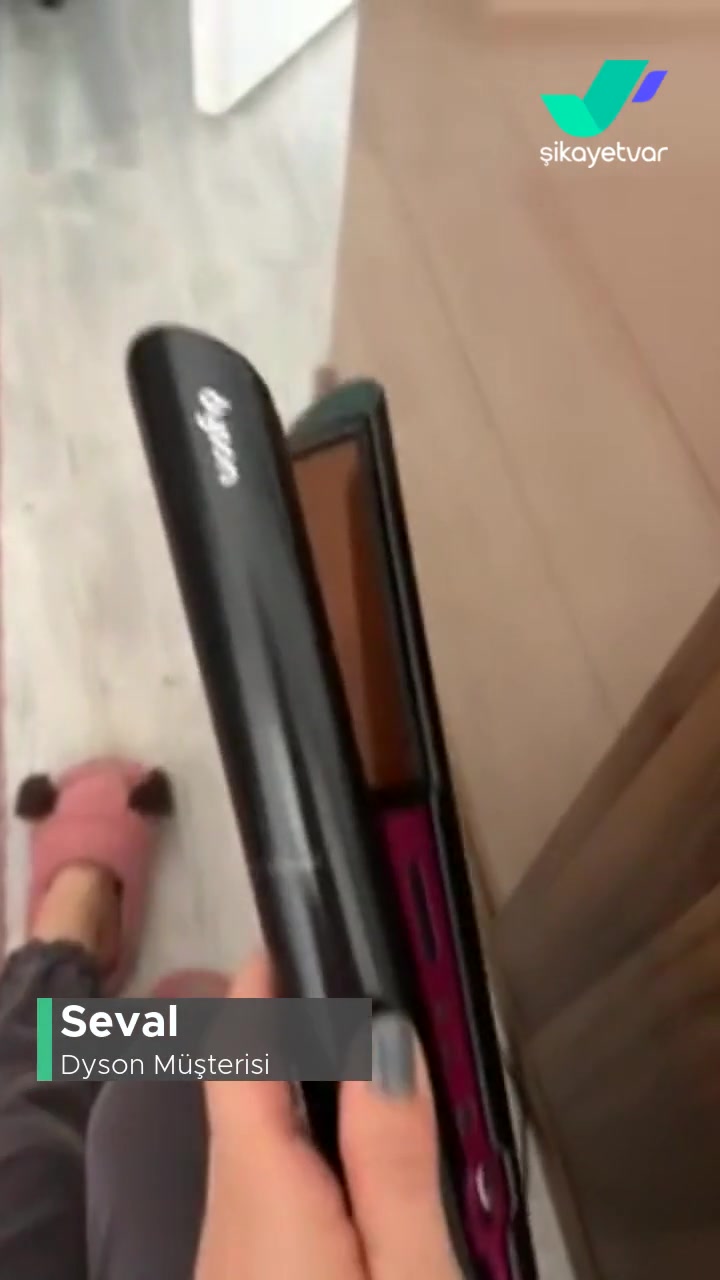 Dyson Saç Düzleştirici Prizde Yüksek Isıya Alındığında Kapanıyor! videonun kapak resmi