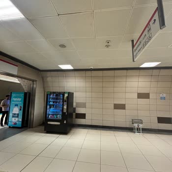 İstanbul Tavşantepe MT İstasyonu Yiyecek İçecek Otomatları Ürün Vermedi!