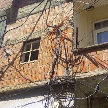 Türk Telekom Mahalledeki Altyapı Sorunları Ve Desteksizlik