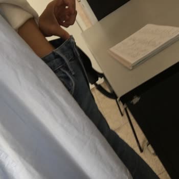 Mavi Pantolon Aşırı Genişledi Ve Bunun Normal Olduğu Söylendi