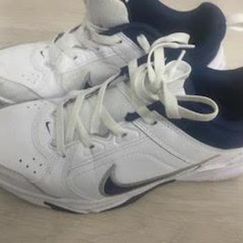 Nike Spor Ayakkabı Tabanından Gelen Rahatsız Edici Ses