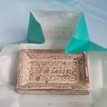 Ülker Kalitesiz Bozuk Çikolata Satıyor