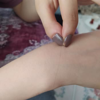 Eti Gıda Eti Browni Keki İçinden Saç Çıktı