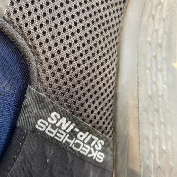 Skechers Ayakkabı Ayağa Vuruyor
