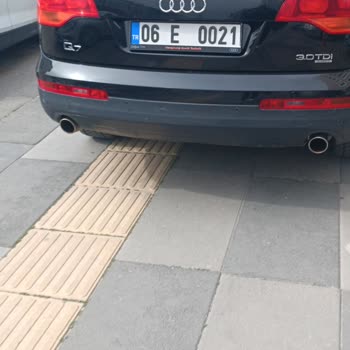 Audi Yaya Yolu İhlali